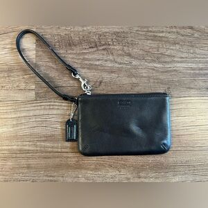 Vintage 2000's Coach Women's Black Leather Wristlet‎ Pouch Wallet